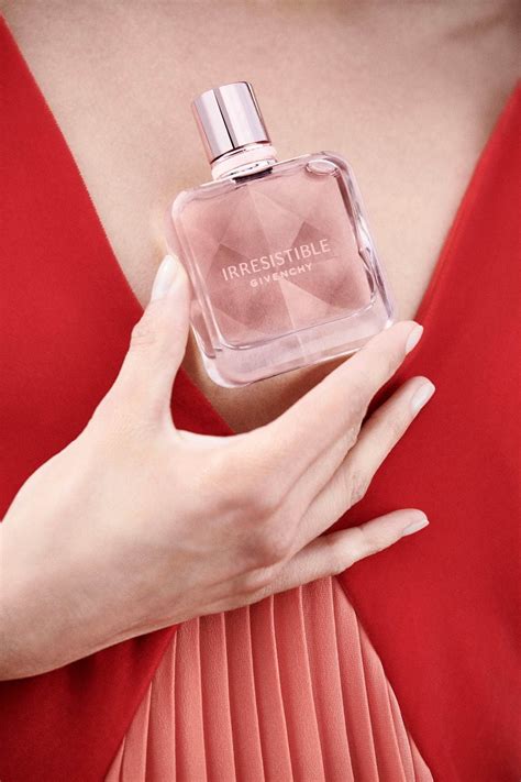 nouveau parfum givenchy femme 2022|where to buy Givenchy perfume.